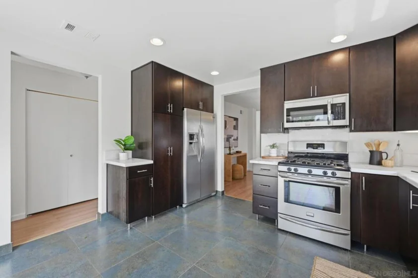 867 Hollyhock Court photo 7