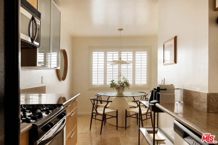 1021 N Crescent Heights Boulevard #207 photo 13
