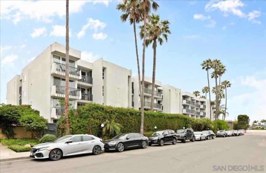 727 Sapphire Street #410 photo 1