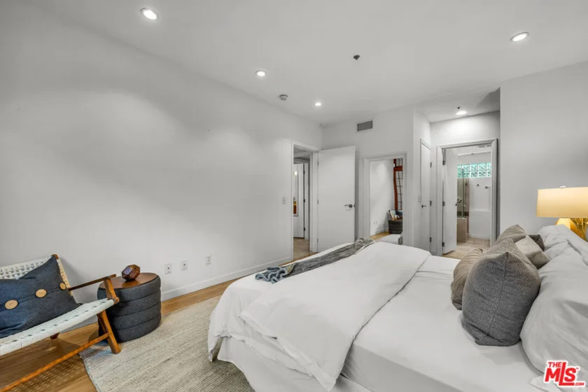 10664 Wilkins Avenue #202 photo 8