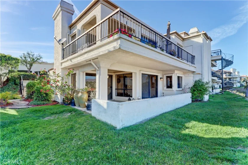22372 Estallens #47 photo 1