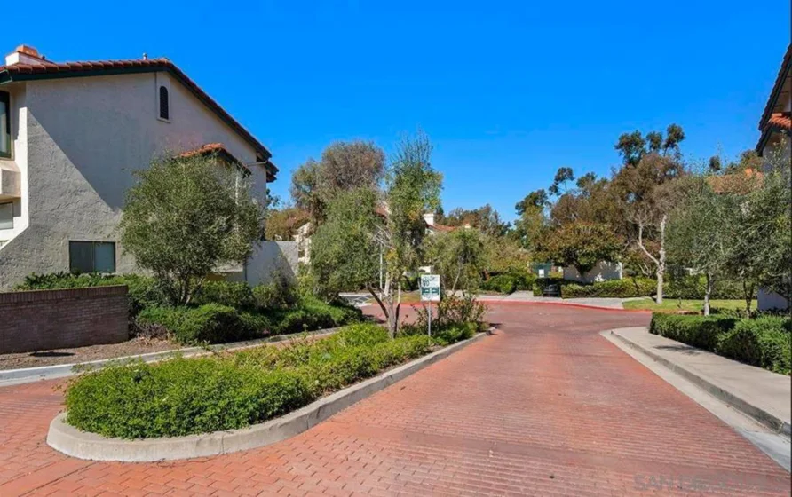 1415 Summit Drive photo 19