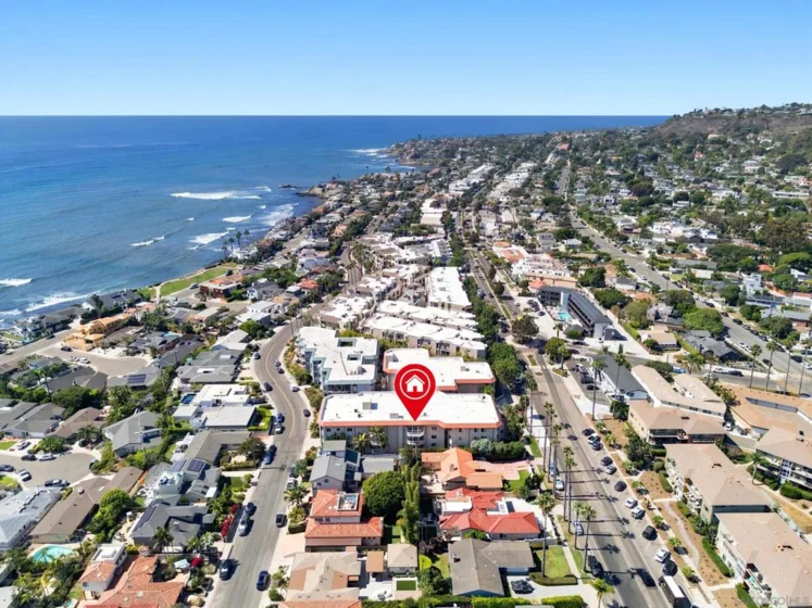 5366 La Jolla #305C photo 2
