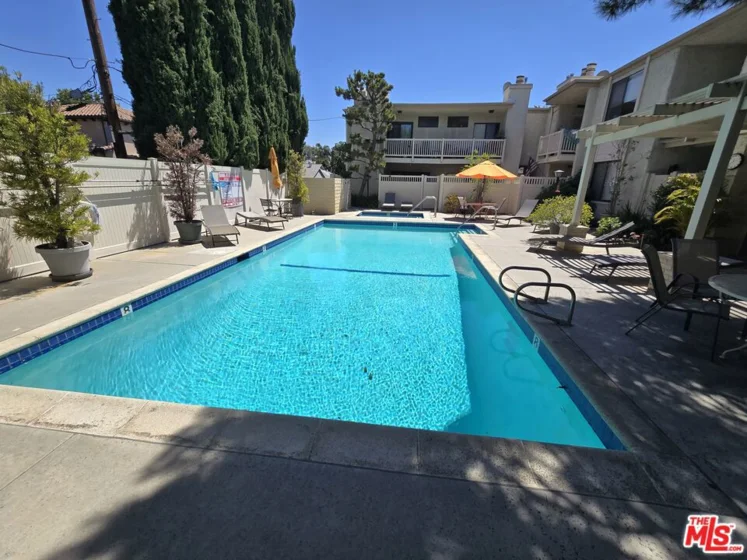 14315 Riverside Drive #105 photo 48