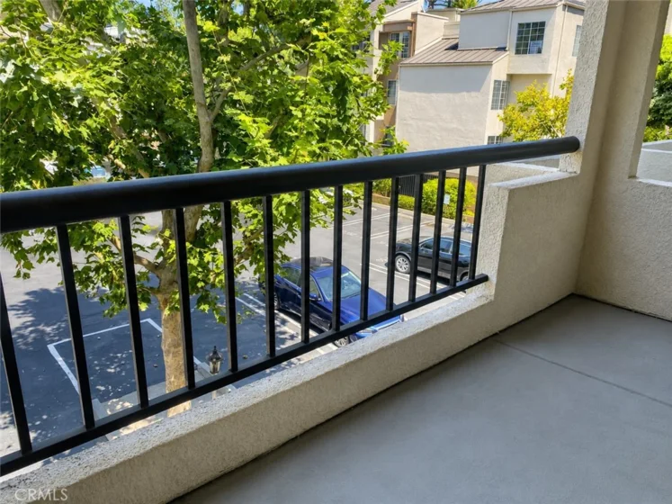 5535 Canoga #210 photo 8