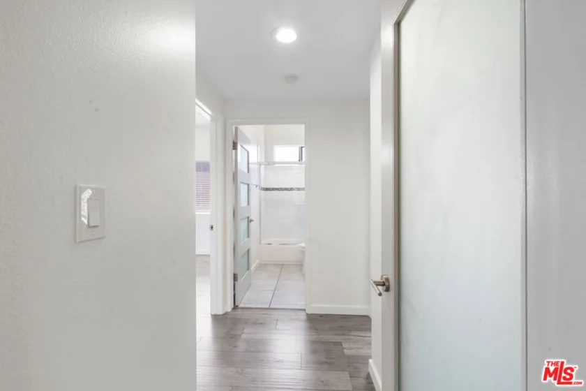 424 S Westmoreland Avenue #306 photo 9