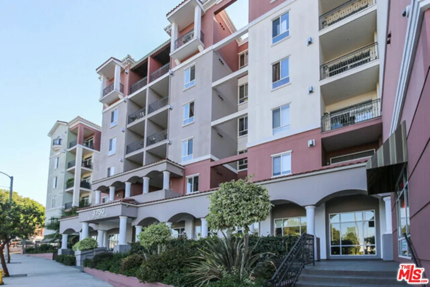 3750 Santa Rosalia Drive #410 photo 2