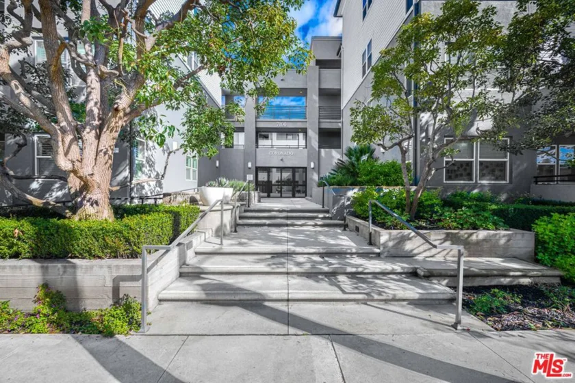 7100 Playa Vista Drive #120 photo 1
