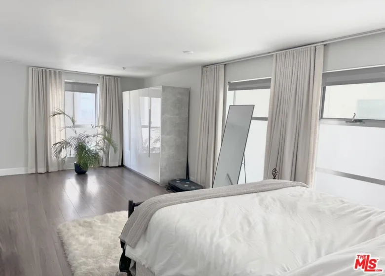 13326 Beach Avenue #203 photo 37