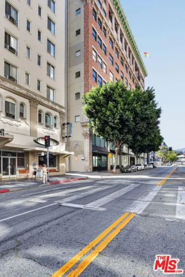 1645 Vine Street #411 photo 34