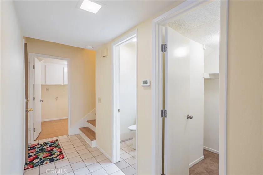 1008 Las Lomas Unit C photo 5
