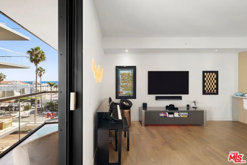 1755 Ocean Avenue #608 photo 8