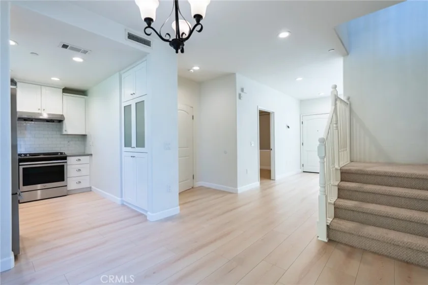 111 E Mclean Street #B photo 11