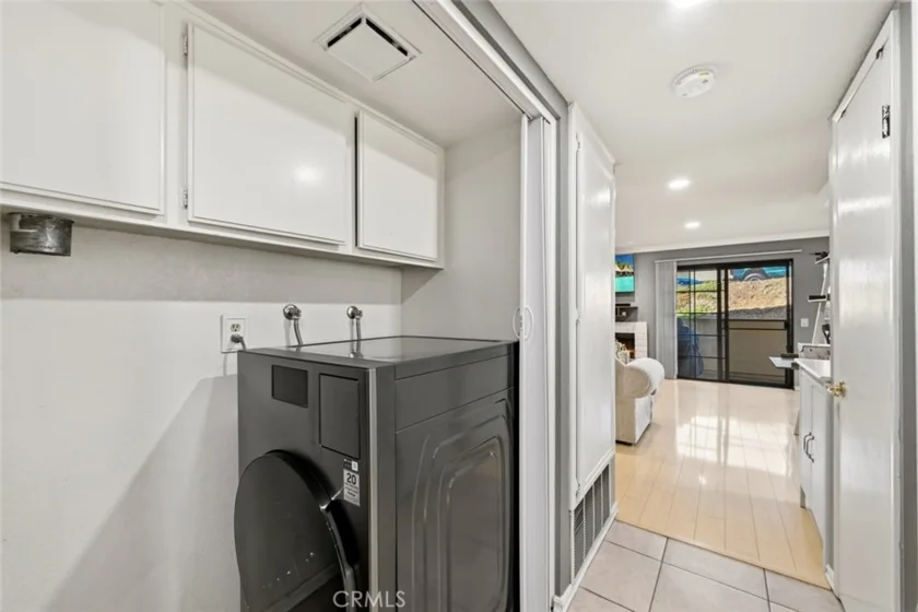 1016 Grape Street photo 22