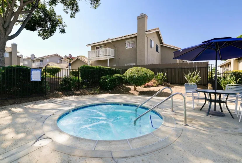 1352 Palomar photo 34