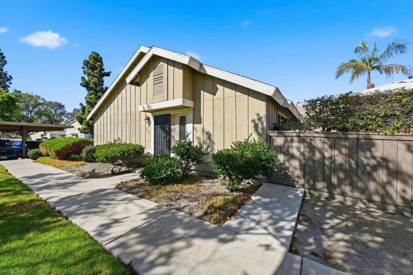 7061 Appian Drive #B photo 2