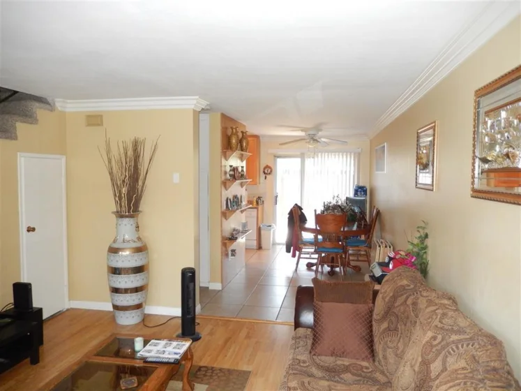 1145 Emerald Avenue photo 1