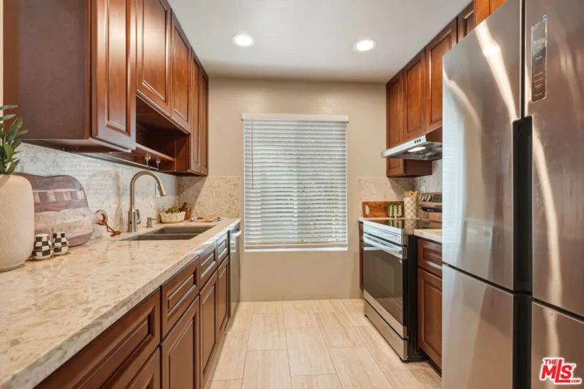 7306 Summertime Lane photo 8