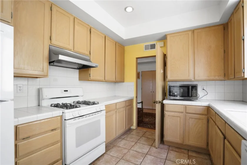 4454 Ventura Canyon #105 photo 18
