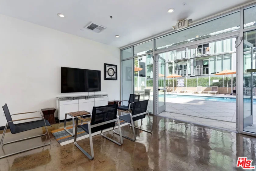645 W 9th Street #240 photo 26