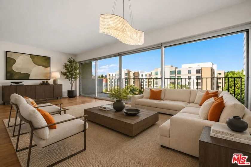 10450 Wilshire Boulevard #4G photo 4