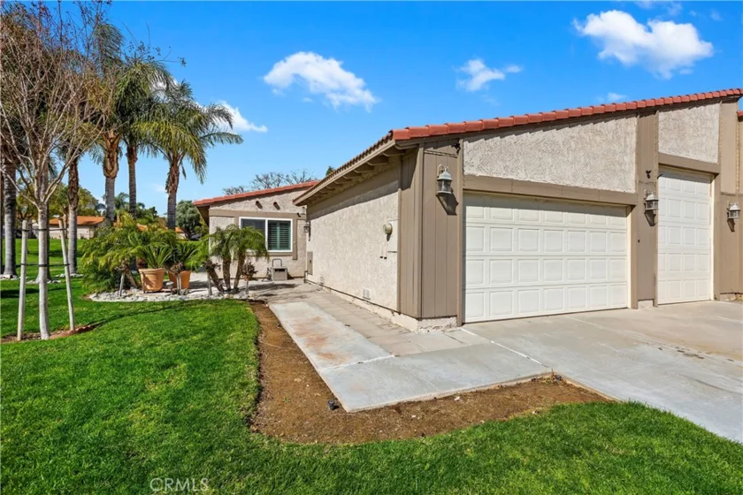 8075 Lakeside Drive photo 1