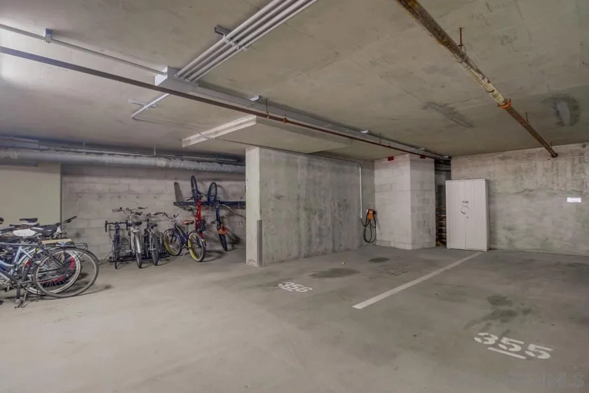 100 Harbor Drive #605 photo 19