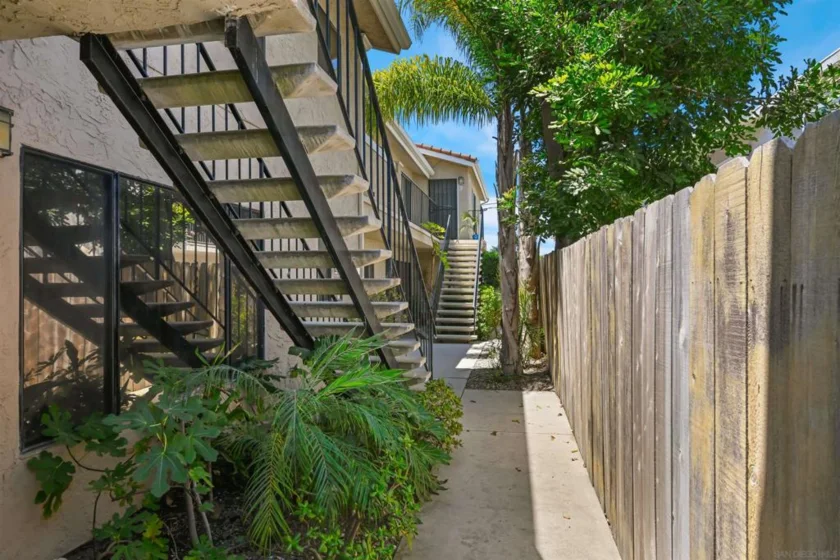 4576 Hawley #5 photo 17