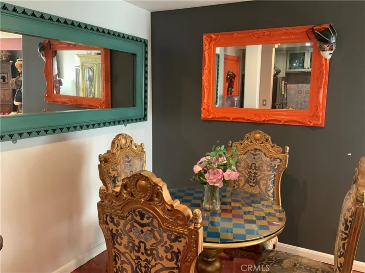 409 Burchett #220 photo 7