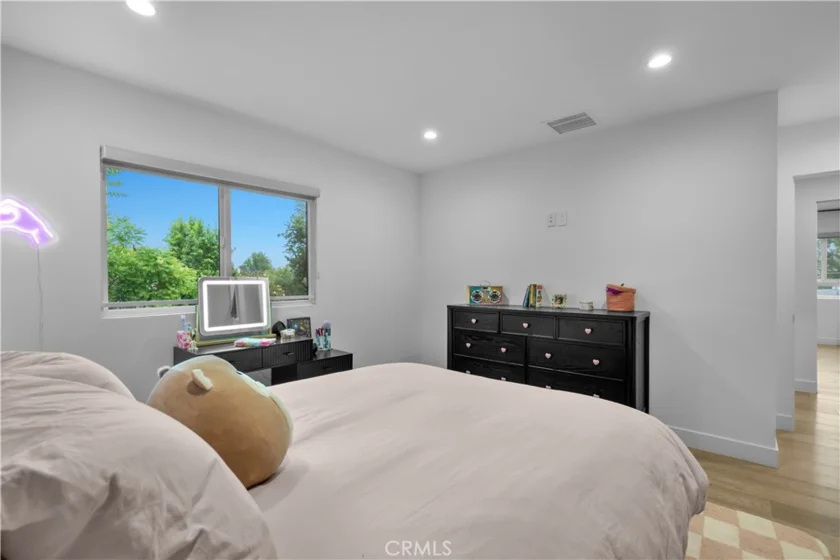 14157 Tiara Street #101 photo 35