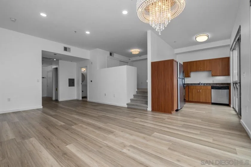 889 Date Street #448 photo 38