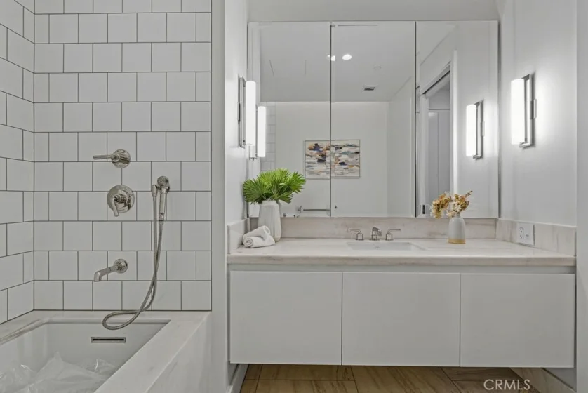 8420 W Sunset Boulevard #108 photo 19