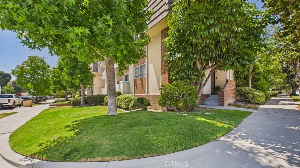 735 W California #102 photo 28