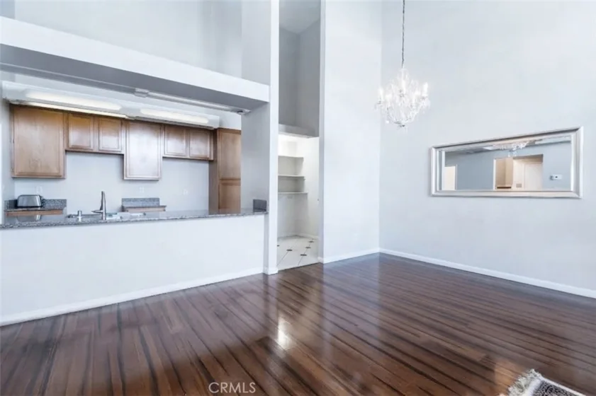 5440 Lindley Avenue #310 photo 10