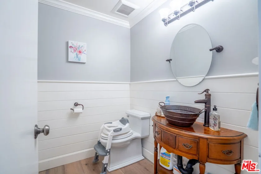 125 N Gale Drive #205 photo 25