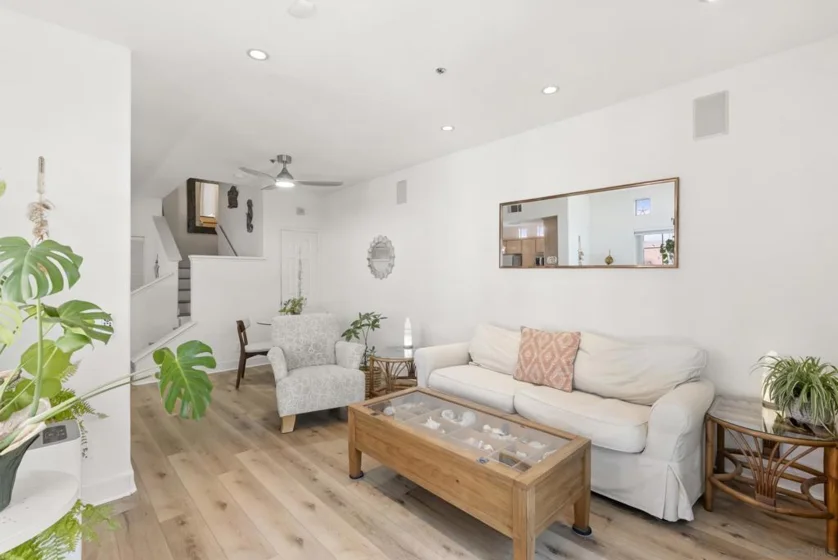 221 Donax Avenue #4 photo 10