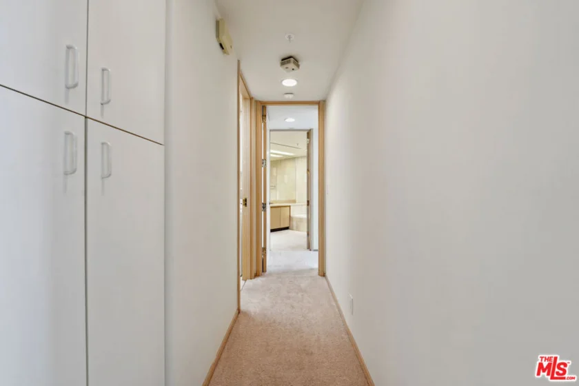 10490 Wilshire Boulevard #1402 photo 5