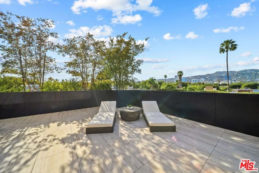 8899 Beverly Boulevard #4A photo 15