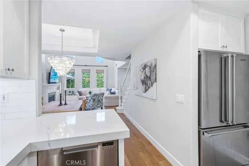 2680 Orange photo 16