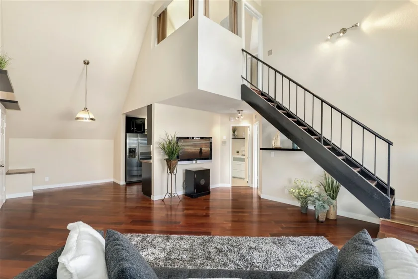 374 Orange Avenue #D photo 1