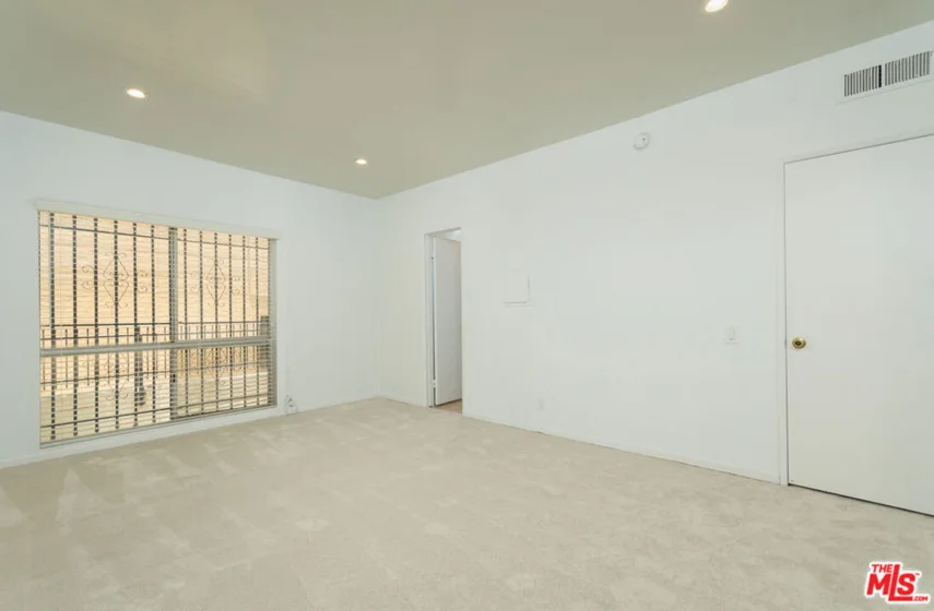 1115 S Elm Drive #207 photo 14