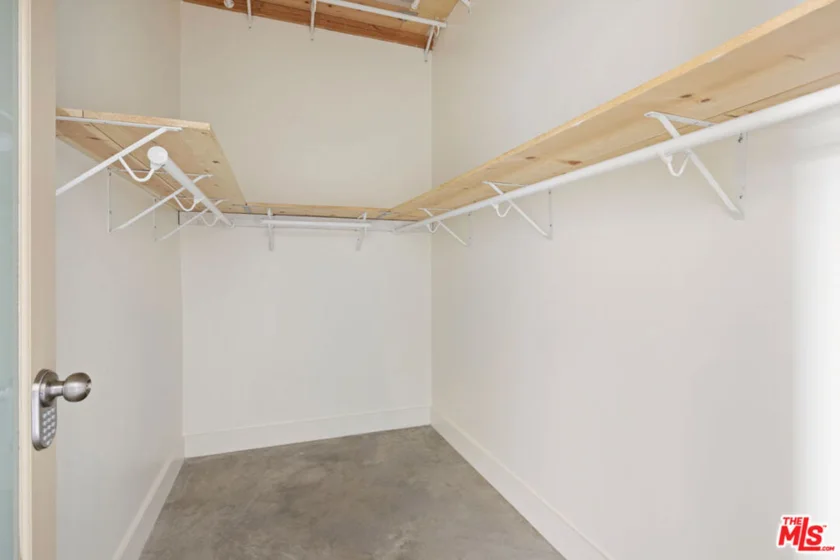 825 E 4th Street #503 photo 10