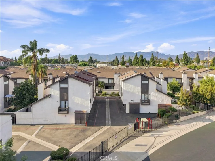 9625 Sylmar Avenue #23 photo 42