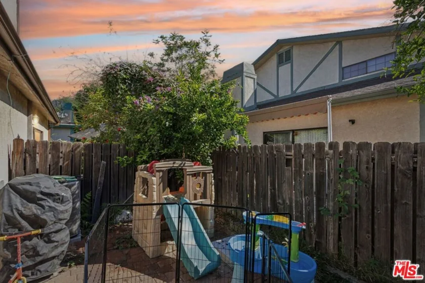 18424 Keswick Street #12 photo 12