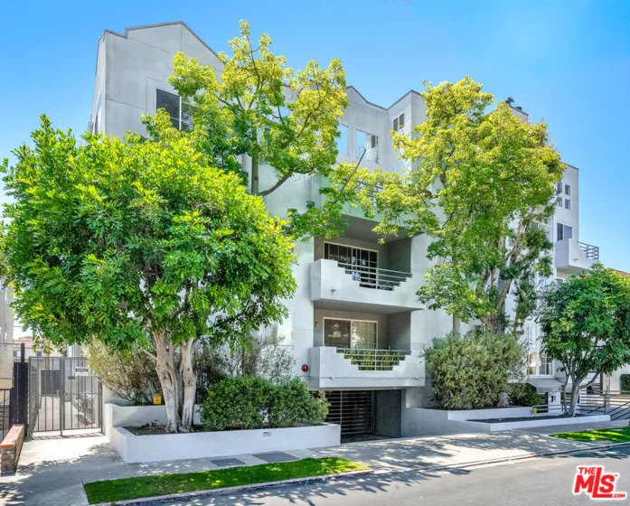 3613 Glendon Avenue #101 photo 9