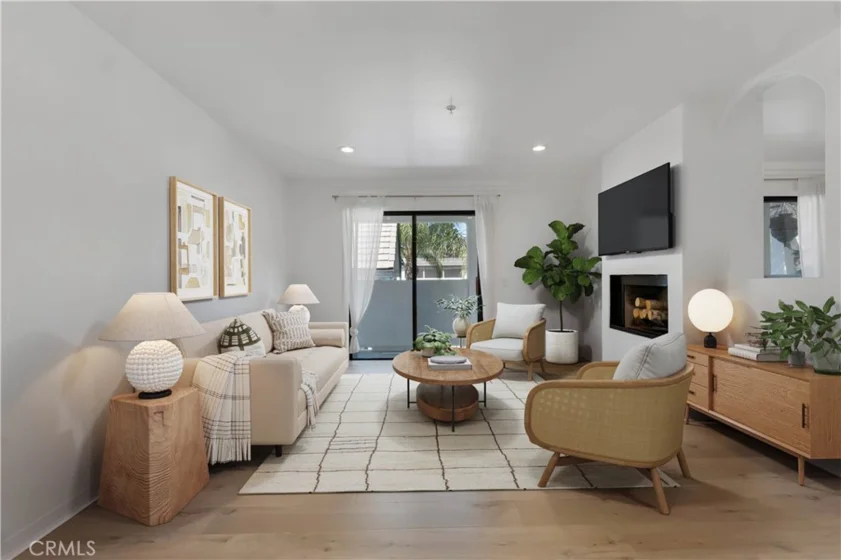 17735 Kinzie Street #304 photo 1