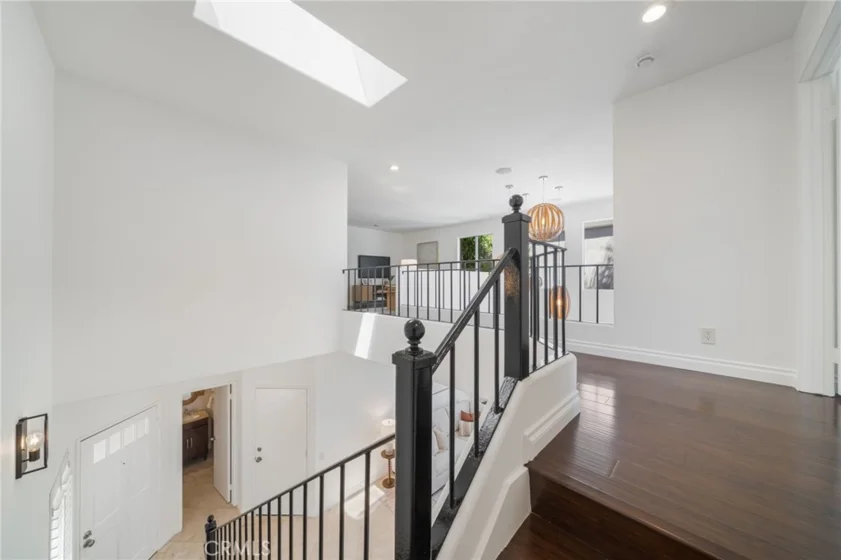 84 Hawaii Drive photo 25