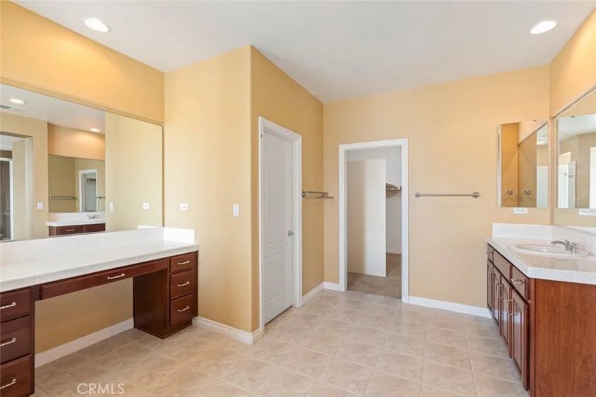 42542 Vancouver photo 27