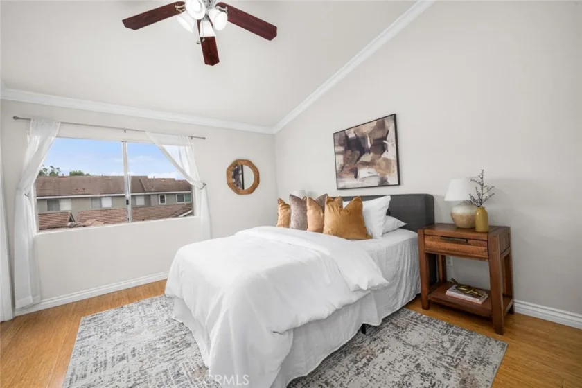 152 Greenmoor #64 photo 13