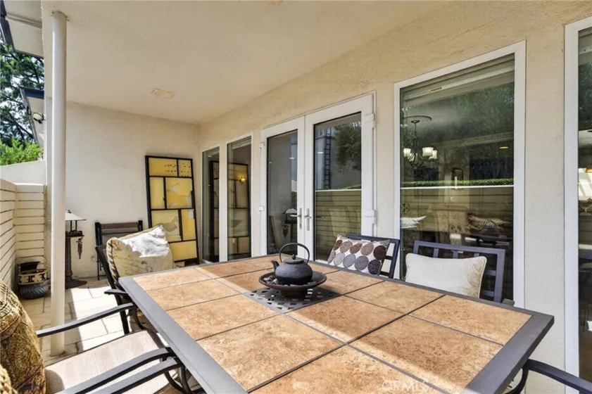 610 S Orange Grove Boulevard #5 photo 38